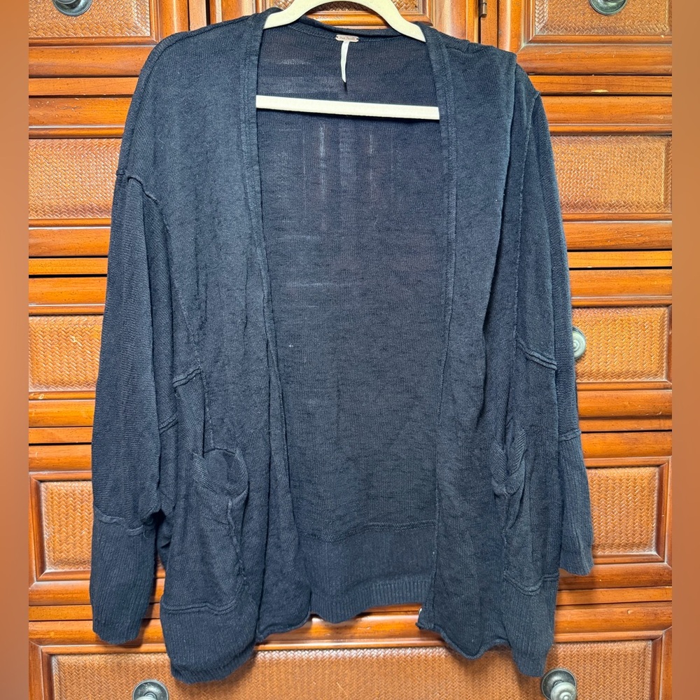 Free people Women's Black oversized Open-Front cardigan sweater